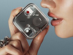 Promocyjny obraz Nothing Ear (3) w etui. (Źródło zdjęcia: Nothing on X)