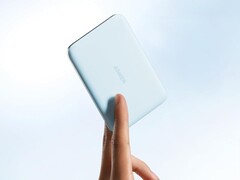 Nano Power Bank Anker (5K, MagGo, Slim) w kolorze niebieskim