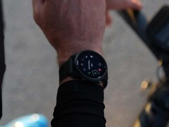 Garmin udostępnił wersję beta 17.40 dla smartwatcha Forerunner 945 LTE (na zdjęciu). (Źródło zdjęcia: Garmin)