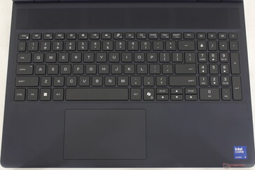 Klawiatura zawiera klawiaturę numeryczną w przeciwieństwie do Alienware Area-51