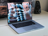 Apple Recenzja MacBooka Air 15 M4 - bezwentylatorowy SoC M4 wyprzedza konkurencję o lata świetlne