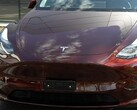 Berlin Model Y w kolorze Midnight Cherry Red (zdjęcie: Vision E Drive/YT)