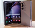 Samsung wypuścił Galaxy Z Fold5 w sierpniu 2023 roku. (Źródło: Marcus Herbrich na Notebookcheck)