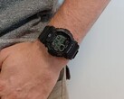 Zegarek Casio G-Shock GD-350S-1D jest podobny do starszego modelu GD-350-1 (na zdjęciu)