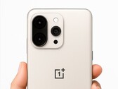 Nieoficjalny render OnePlus 15 pokazujący nową konfigurację kamer. (Źródło obrazu: OnePlus Club na X)
