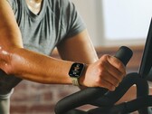 Smartwatch Amazfit Bip 6 (na zdjęciu) otrzymuje BioCharge i inne nowe funkcje w aktualizacji. (Źródło zdjęcia: Amazfit)