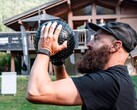 Pasek Amazfit Helio Strap (na zdjęciu) otrzymuje aktualizację w wersji 3.2.8.3. (Źródło zdjęcia: Amazfit)