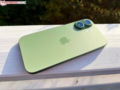 Apple iPhone 17 jest najpopularniejszym smartfonem na świecie.
