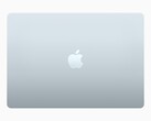 Nadchodzący niedrogi MacBook może wyglądać bardzo podobnie do najnowszego M4 MacBook Air 13. (Źródło obrazu: Apple)