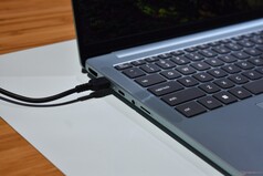 Lenovo IdeaPad Vibe: Porty po lewej stronie.