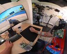 YouTuber Basically Homeless osiąga czasy reakcji na poziomie 100 ms dzięki swojemu nerwowo-mięśniowemu systemowi wspomagania celowania. (Źródło zdjęcia: Basically Homeless via YouTube)