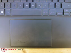 Duży touchpad