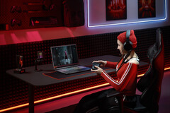 Acer Nitro V 16S to smuklejszy wariant oryginalnego modelu Nitro V 16. (Źródło obrazu: Acer)