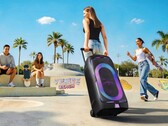 Samsung Sound Tower ma moc 240 W i 18 godzin pracy na baterii (źródło obrazu: Samsung)