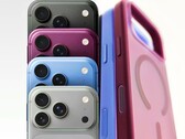 Wyciekłe etui na iPhone'a 18 Pro (po prawej).