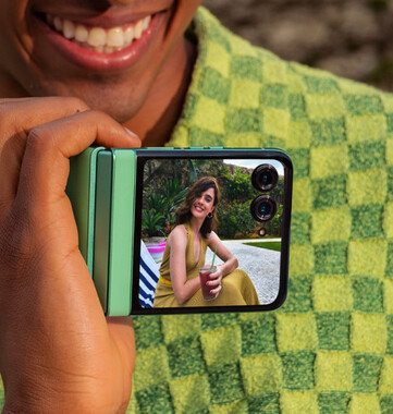 Motorola Razr 60. (Źródło zdjęcia: via Evan Blass)