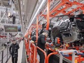 Byli pracownicy Tesli twierdzą, że warunki pracy w fabryce były w wielu sytuacjach wręcz idealne. (Źródło zdjęcia: Tesla)