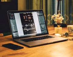 MacBook Ultra ma być pierwszym komputerem Mac wyposażonym w ekran dotykowy.