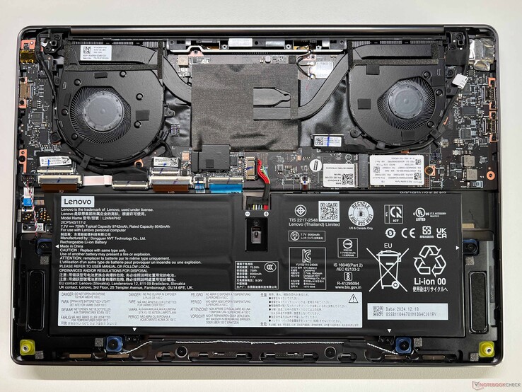 Lenovo Yoga 9 2-in-1 14 G10 do porównania