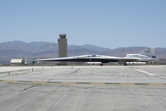 X-59 kołuje. (Źródło zdjęcia: NASA/Carla Thomas)