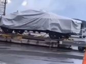 Kanciasta konstrukcja Cybertrucka sprawia, że jest on łatwy do zauważenia. (Źródło zdjęcia: Cybertruck Owners Club)