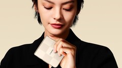 Xiaomi opublikowało oficjalne plakaty, zdjęcia prasowe i zwiastun wideo telefonu Mix Flip 2 z klapką i aparatem Leica. (Źródło zdjęcia: Xiaomi)