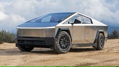 Tesla Cybertruck. Kanciasty pickup stracił pozycję najlepiej sprzedającego się pojazdu na rzecz Forda F-150 w USA (źródło zdjęcia: Motor Trend)