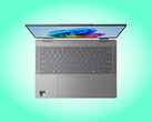 Urządzenie IdeaPad 5 2-w-1 14Q8Y11 waży 1,4 kg wraz z wyświetlaczem IPS.