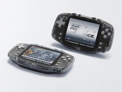 Model Konkr Pocket Advance Onyx Ice Limited Edition kosztuje więcej niż wersje w innych kolorach.