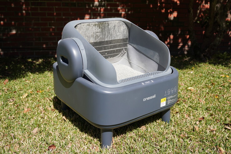 Nawet po miesiącu użytkowania pozostał całkiem czysty