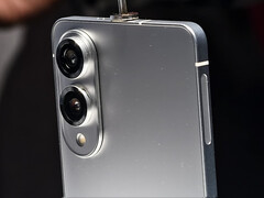 Galaxy S25 Edge może być droższy niż sugerowały wcześniejsze plotki. (Źródło zdjęcia: @r3dash)