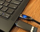 Ten kabel Baseus USB-C ma odczyt w czasie rzeczywistym watów i teraz już nigdy nie możemy się cofnąć