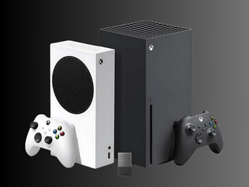 Karta rozszerzeń Seagate 4TB Xbox przed konsolami Xbox (źródło zdjęcia: Best Buy)
