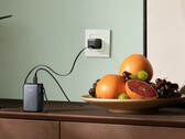 Nowy Nano Power Bank firmy Anker z chowanym kablem pojawił się w Europie. (Źródło zdjęcia: Anker)