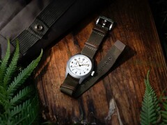 Zegarek Hamilton Khaki Field Mechanical wyposażony jest w mechaniczny mechanizm H-23 (źródło zdjęcia: Hamilton)