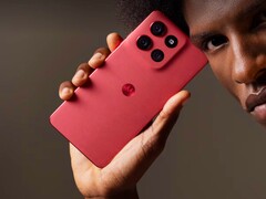 W nowym Moto G86 Power umieszczono potężną baterię o pojemności 6 720 mAh. (Źródło zdjęcia: Motorola)