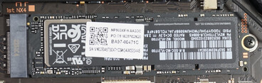 Dysk SSD PCIe 4 M.2 może zostać wymieniony.