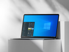 Nowe wersje beta wprowadzają więcej ograniczeń dla kont lokalnych. Na zdjęciu: laptop z systemem Windows 11. (Źródło zdjęcia: Microsoft)