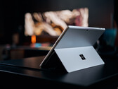 Lunar Lake vs. Snapdragon w kabriolecie - recenzja Microsoft Surface Pro OLED dla firm