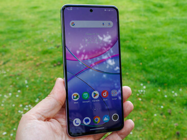 Vivo V40 SE na zewnątrz