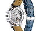 Widok z tyłu modelu Citizen NJ0250-01A, ukazujący odsłonięty mechanizm automatyczny 8210 widoczny przez przezroczysty dekiel.