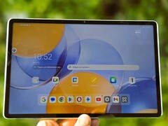 Lenovo Yoga Tab w recenzji. (Źródło zdjęcia: Marcus Herbrich)