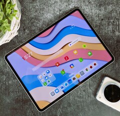 OnePlus Pad 2 Pro w recenzji. (Źródło zdjęcia: Marcus Herbrich)