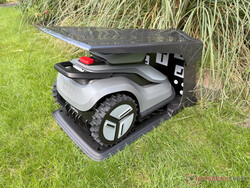TerraMow V1000 w garażu