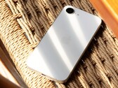 Nie jest pewne, czy iPhone 16e doczeka się kontynuacji w przyszłym roku. (Źródło zdjęcia: Thai Nguyen)