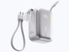 Wersja o pojemności 20 000 mAh posiada dwa wbudowane kable USB-C, podobnie jak model o pojemności 10 000 mAh.