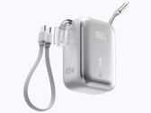 Wersja o pojemności 20 000 mAh posiada dwa wbudowane kable USB-C, podobnie jak model o pojemności 10 000 mAh.