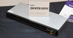 Nowy model QSW-M7230-2X4F24T firmy QNAP. (Źródło zdjęcia: Andreas Sebayang/Notebookcheck.com)