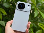 Model vivo X500 ma być wyposażony w dużą baterię o pojemności 7500 mAh oraz chipset Dimensity 9600M (na zdjęciu: vivo X500)