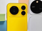 Honor Magic9 (na zdjęciu) ma główny aparat 200 MP i teleobiektyw 200 MP w kompaktowej obudowie.